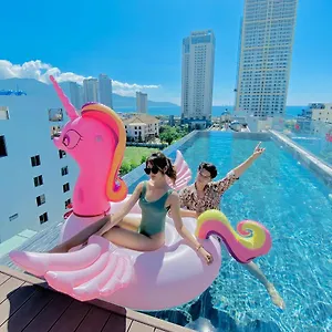 Duke Casa , Da Nang Vietnam